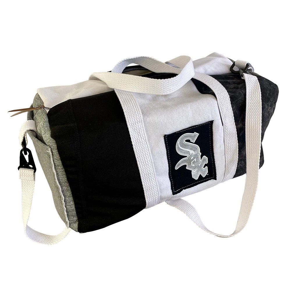 Officially Licensed MLB Chicago White Sox 22 Wheeled Duffel Bag