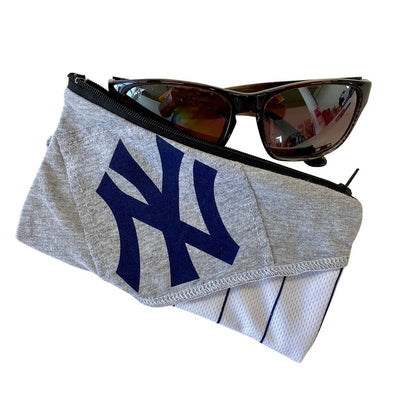 New York Yankees V-Neck Top – Refried Apparel
